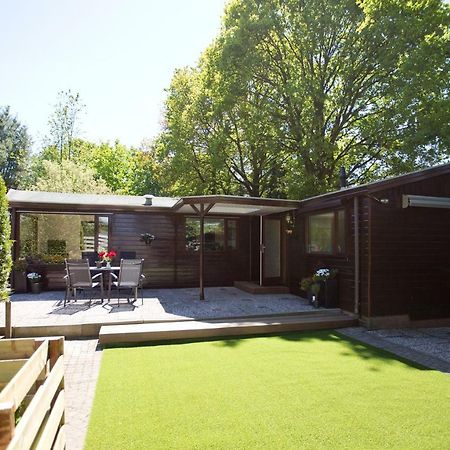 Relaxed Verblijf In Chalet Op De Veluwe Villa Putten Kültér fotó
