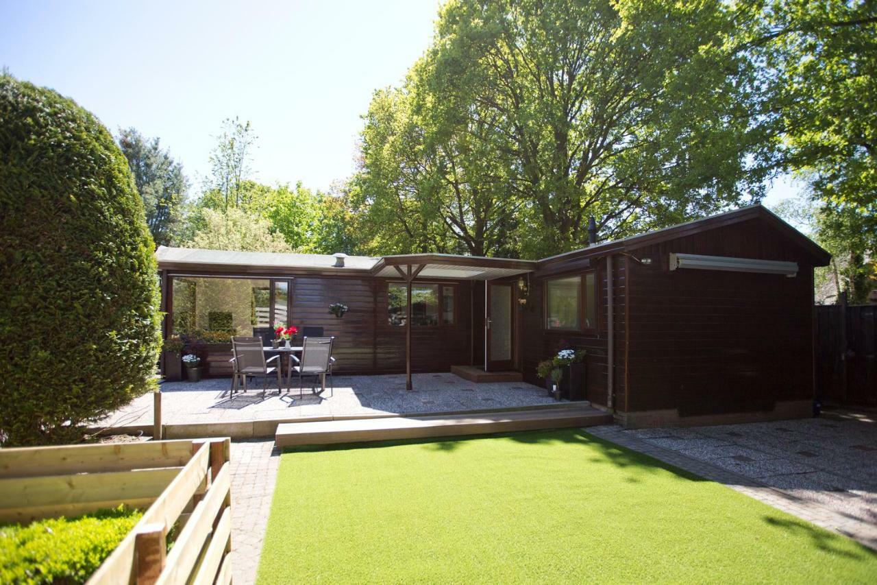 Relaxed Verblijf In Chalet Op De Veluwe Villa Putten Kültér fotó